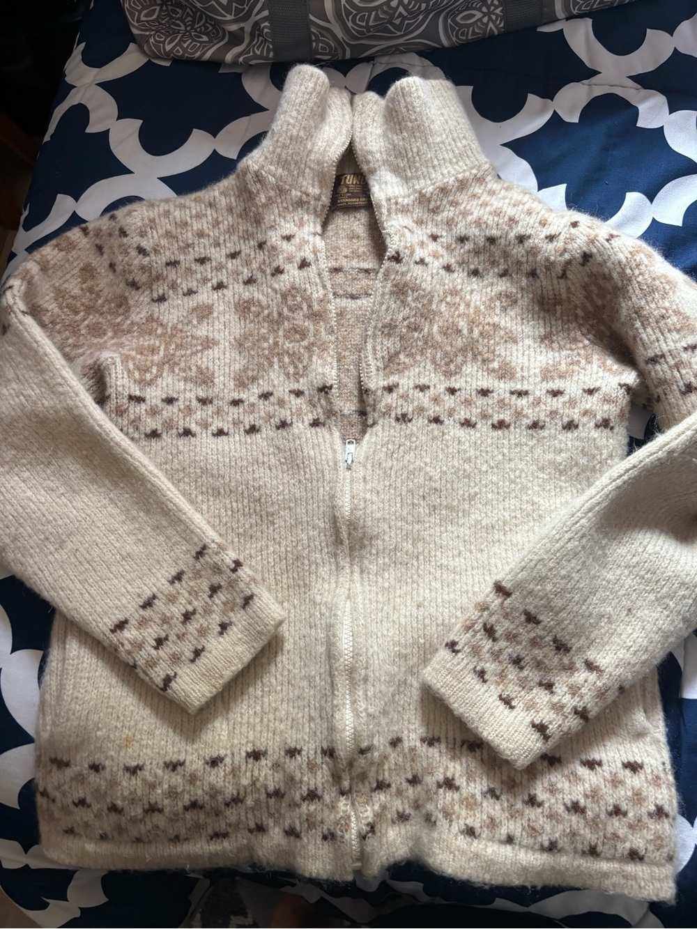Vintage Tundra Cream Zip-Front Wool Cardigan